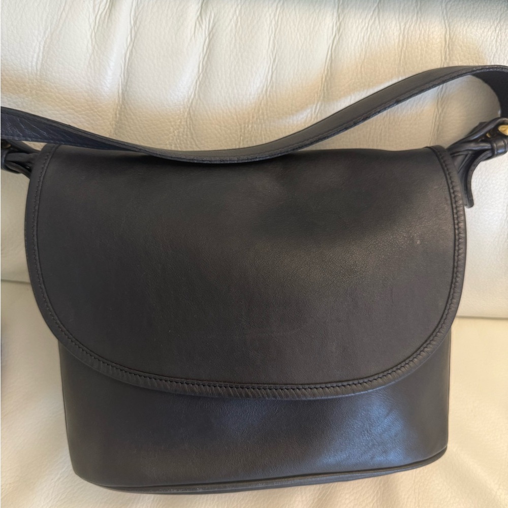 Vintage Black Dark Navy Leather Shoulder Bag